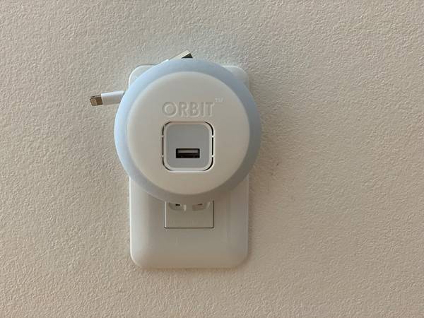 iPhoneの方必見！ORBIT〈オービット〉でスマホ充電の収納を見直そう。[PR]