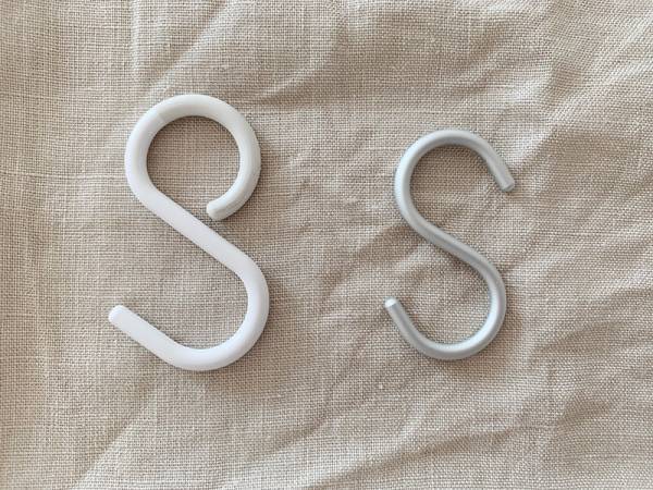 「カラン！」とS字フックが落ちるストレスからさようなら！[PR]