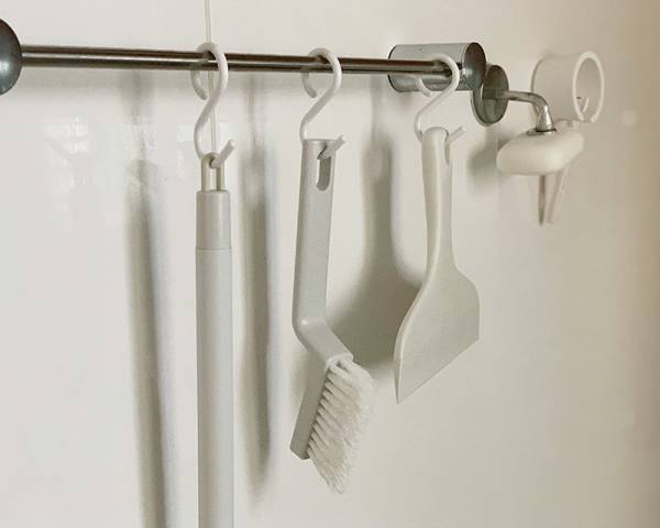 「カラン！」とS字フックが落ちるストレスからさようなら！[PR]