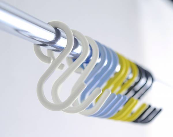 「カラン！」とS字フックが落ちるストレスからさようなら！[PR]