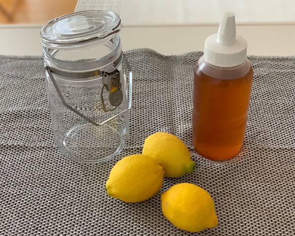 ジメジメした季節に飲みたくなる！　自家製「レモンシロップ漬け」の作り方