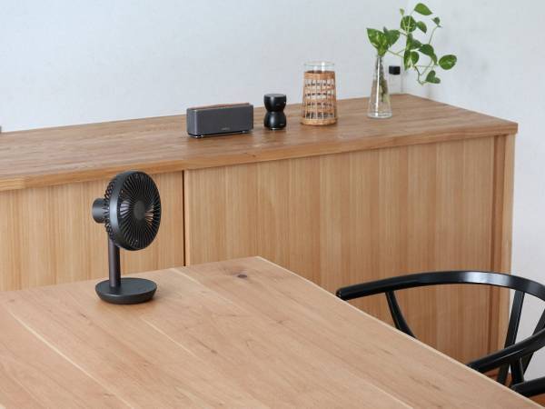 小回りの効く扇風機「ルーメナー」で、お家で過ごす夏も快適に。[PR]