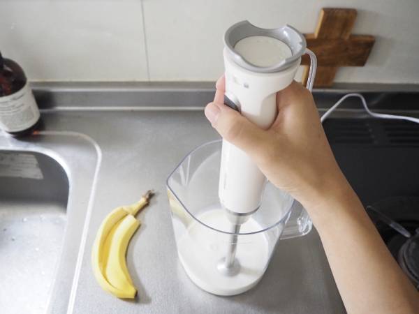 料理の幅がグッと広がる！1台3役のレコルトハンディブレンダー スリムプラスって？[PR]