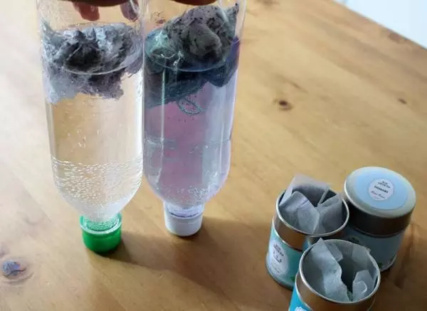 ブルーグリーンティーでつくる大人の「水色クリームソーダ」