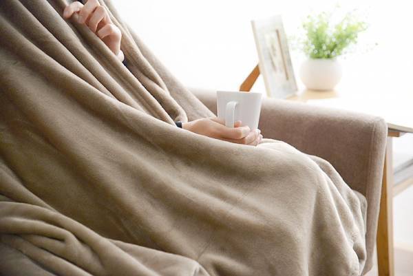 シリーズ累計30万枚突破！伝説の「#朝ベッドから出られなくなる毛布」が今年も登場しました[PR]