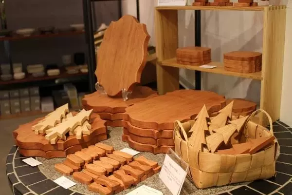 【angersの小さなうつわ市】１日目が終了しました。