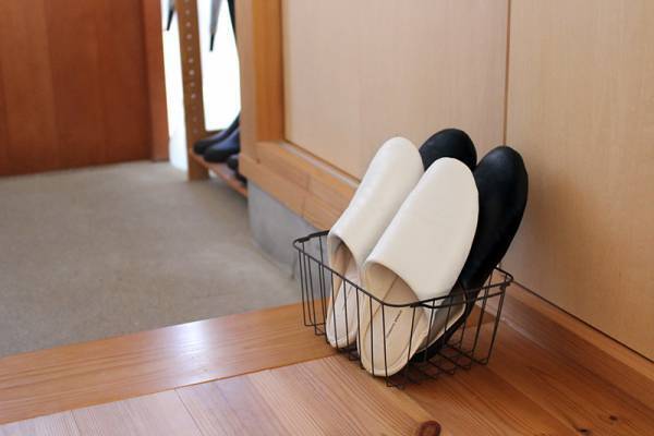 素足でペタペタはもう卒業。やっと定着したわが家のスリッパ生活[PR]