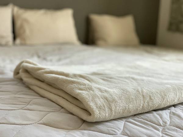 「伝説の毛布」、わが家もはじめました！噂の＃朝ベッドから出られなくなる毛布[PR]