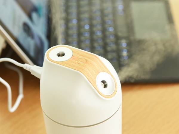外出先でも乾燥知らず「ポータブル加湿器」おすすめ3選　アロマやウィルス対策も