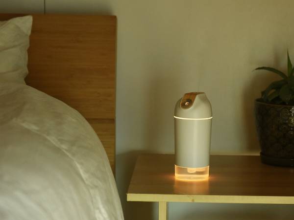 外出先でも乾燥知らず「ポータブル加湿器」おすすめ3選　アロマやウィルス対策も