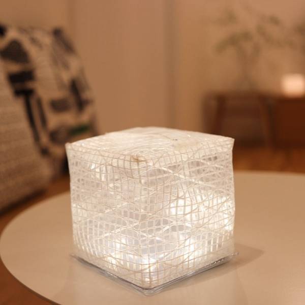 日常使いできる防災アイテム！ コンパクトなソーラーエコライト