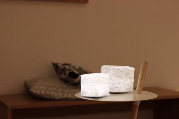 日常使いできる防災アイテム！ コンパクトなソーラーエコライト