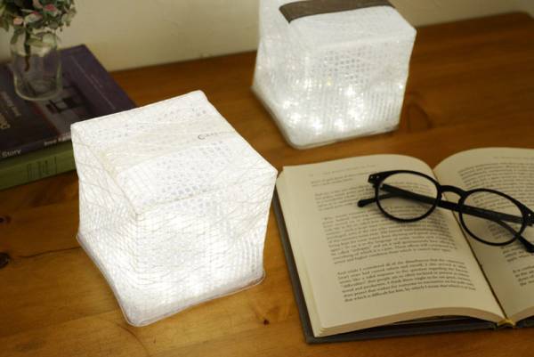 日常使いできる防災アイテム！ コンパクトなソーラーエコライト