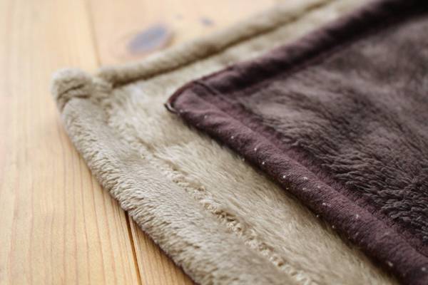 新旧の違いにビックリ！わが家にとって2度目の「伝説の毛布」[PR]