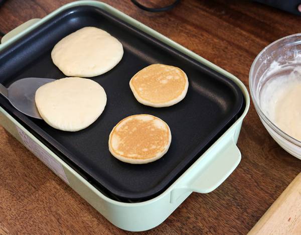 クリスマスはみんなでワイワイ「パンケーキタワー」作ろう！