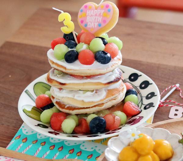 クリスマスはみんなでワイワイ「パンケーキタワー」作ろう！