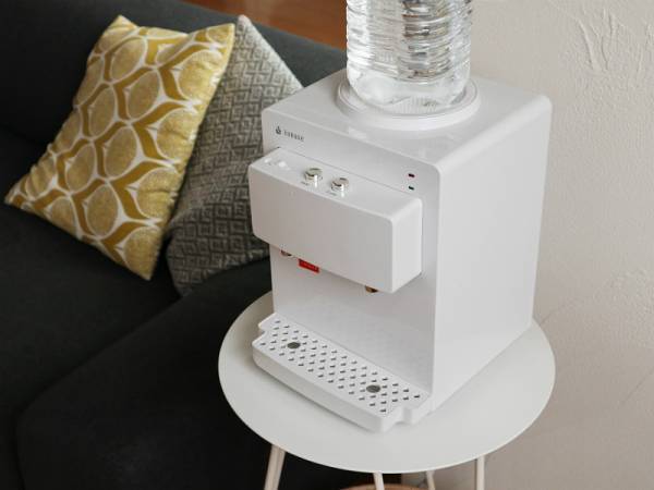市販のペットボトルで気軽に叶う！憧れのウォーターサーバー生活[PR]