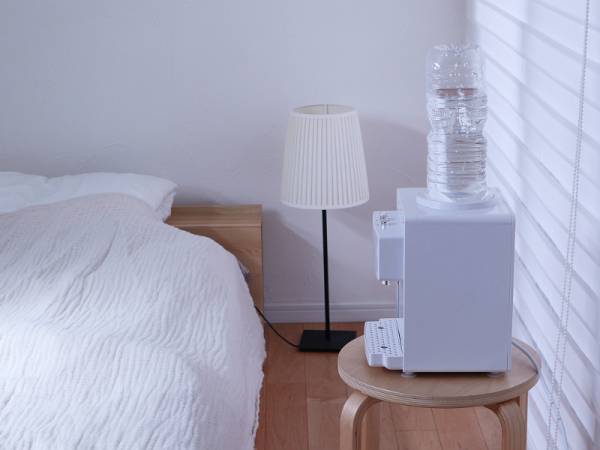 市販のペットボトルで気軽に叶う！憧れのウォーターサーバー生活[PR]