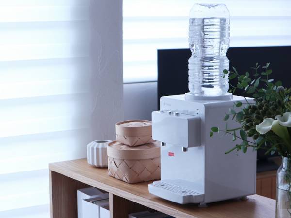 市販のペットボトルで気軽に叶う！憧れのウォーターサーバー生活[PR]