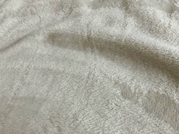 あの「伝説の毛布」からボックスシーツ型が新登場！この冬、無敵なベッドルームを。[PR]