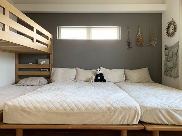 あの「伝説の毛布」からボックスシーツ型が新登場！この冬、無敵なベッドルームを。[PR]