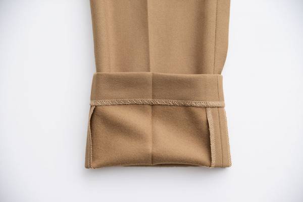 冬のお仕事ボトムはこれ！すっきり見え蓄熱パンツ[PR]