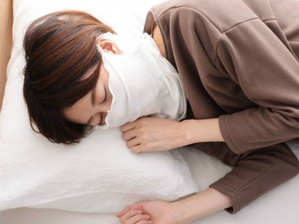 【使ってみた】 冬のお目覚め、鼻と頬っぺがシルクでじんわりポカポカ。[PR]