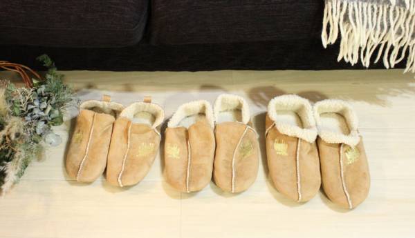 くつした感覚で履ける？！スリッパ嫌いも虜になる、北欧エルク ムートン風ルームシューズ[PR]