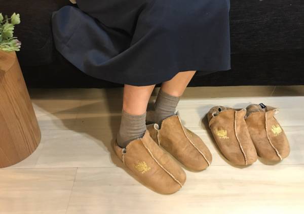 くつした感覚で履ける？！スリッパ嫌いも虜になる、北欧エルク ムートン風ルームシューズ[PR]