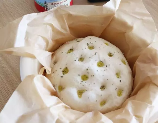 HBで簡単!野田琺瑯ココナベで焼く「まんまるフォッカッチャ」