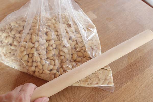 はじめて【味噌づくり】に挑戦！　初心者がキットで作ってみた感想は…？