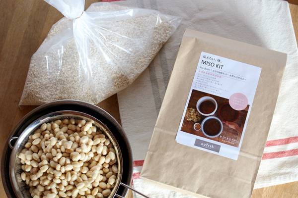 はじめて【味噌づくり】に挑戦！　初心者がキットで作ってみた感想は…？