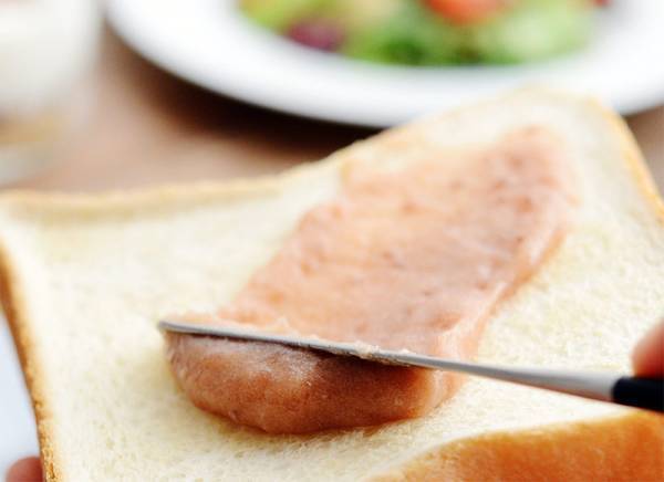 話題の「いちごバター」食べてみたら…、 最高に贅沢な朝ごはんに！