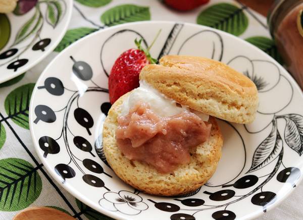 話題の「いちごバター」食べてみたら…、 最高に贅沢な朝ごはんに！
