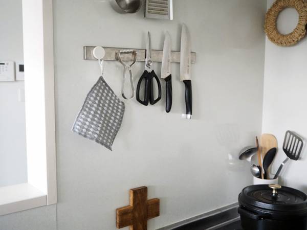 「なんでもいい」から「これがいい」。隙間や隅っこの汚れもすっきり落とす、新感覚のキッチンスポンジ[PR]