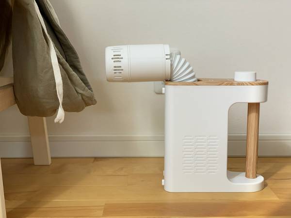インテリアを損ねない。置きっぱなしでも暮らしが絵になる「BRUNO布団乾燥機」。[PR]