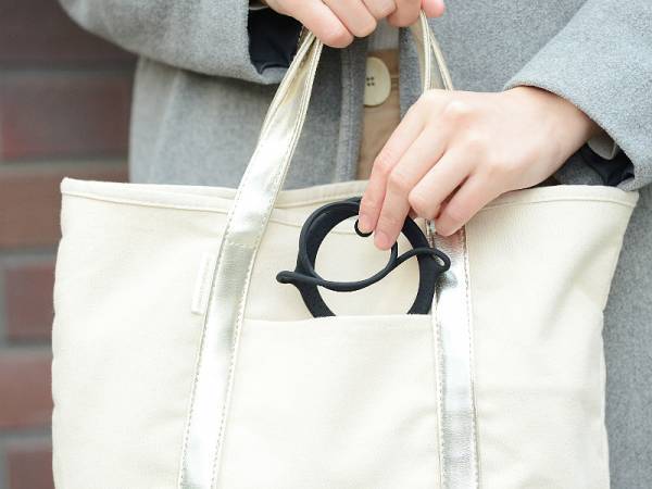 飲み物“テイクアウト派”さん必見♪両手がふさがらない、新アイデア商品。[PR]