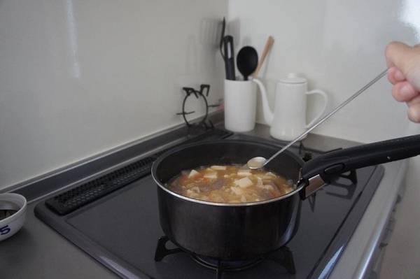 【インスタグラマーさんのものえらび】あのプチストレスも解消！？一本二役の「味見スプーン」[PR]