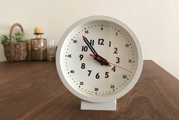 時計にふれる第1歩に。2歳の子どもを時計好きに変えた「ふんぷんくろっく」[PR]