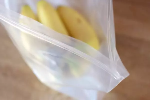 驚くほど鮮度がキープできる保存バッグ。半信半疑で試してみました!