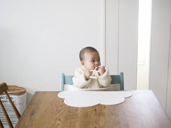 離乳食のイライラから解放！買ってよかったお食事マット[PR]
