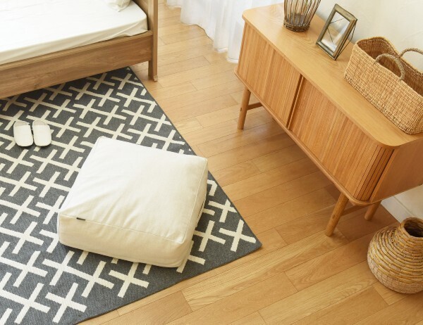 かさばる寝具がクッションに。インテリア映え抜群！掛け布団収納ケース[PR]