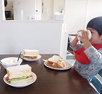 新生児から使える！寝返りがはじまった赤ちゃんにも安心のガーゼスリーパー[PR]