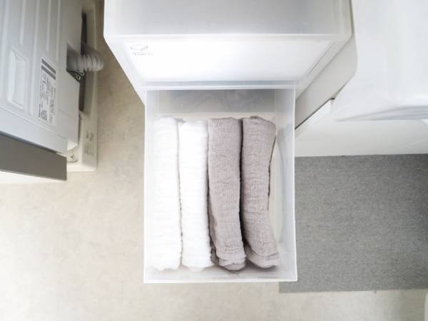 かさばるバスタオルとはサヨナラ。省スペースで洗濯がラクになる「かさばらない」大人のミニバスタオル[PR]