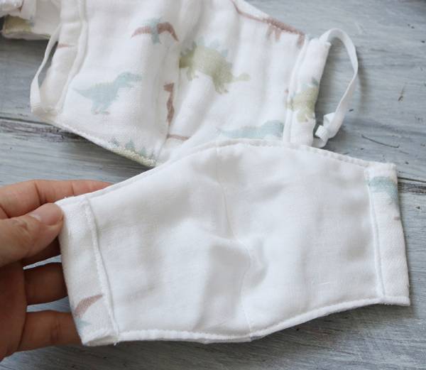 ふんわり4重ガーゼタオルで作る、子ども用マスク[PR]