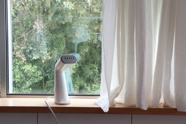 【インスタグラマーさんのものえらび】朝90秒で洋服メンテナンス完了！？「±０のスタイルスチーマー」[PR]