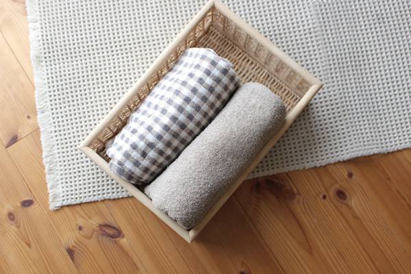 子どもに優しく、ママはラク家事。子育ての味方「ふんわり4重ガーゼタオル」[PR]