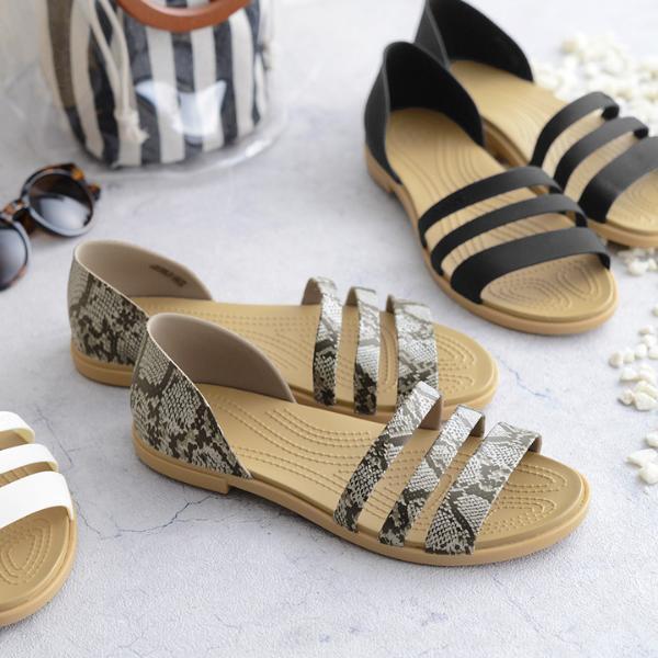 雨の日にも活躍！機能派アイテムを取り入れた雨の日コーデ[PR]