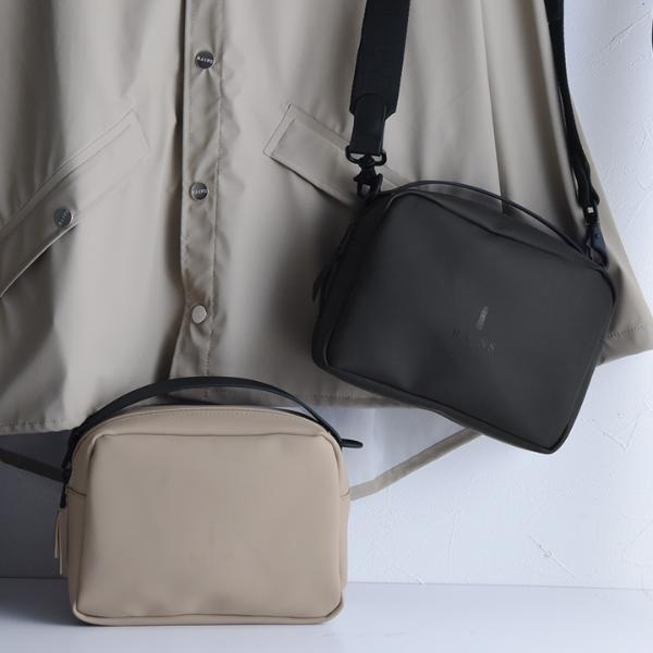 雨の日にも活躍！機能派アイテムを取り入れた雨の日コーデ[PR]