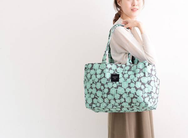 55,000個突破！話題のレジカゴバッグから「初のコラボモデル」が数量限定で登場[PR]